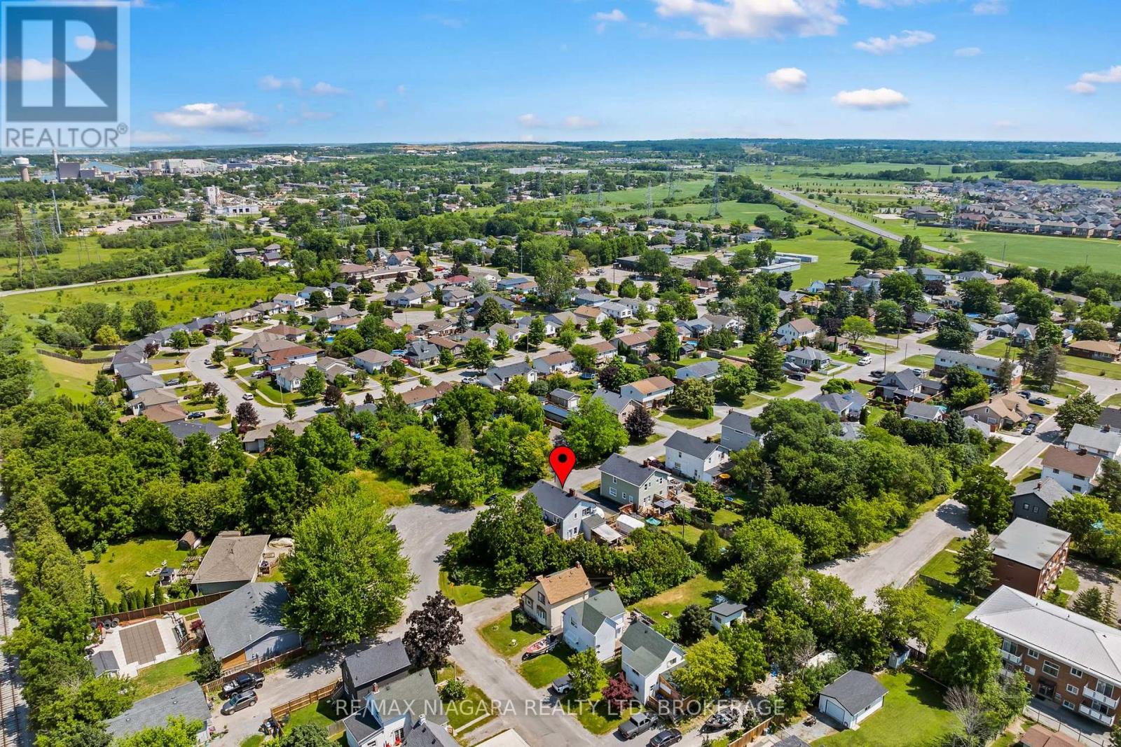 63 HODGKINS AVENUE - 31