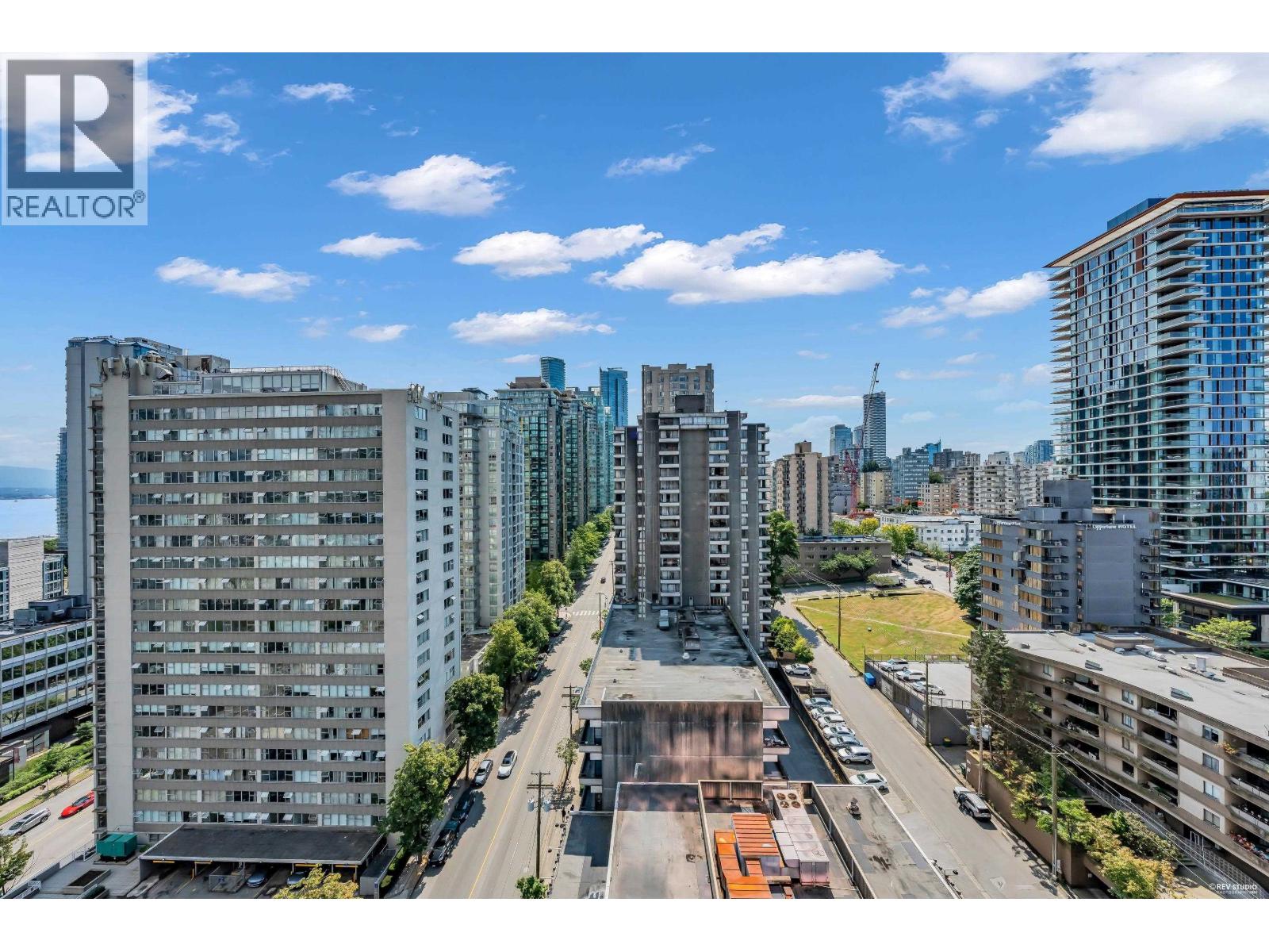 2 Bed, 3 Bath House for Sale in Vancouver – 12B 1500 ALBERNI STREET, Vancouver – MLS# R3148505 - Image 21