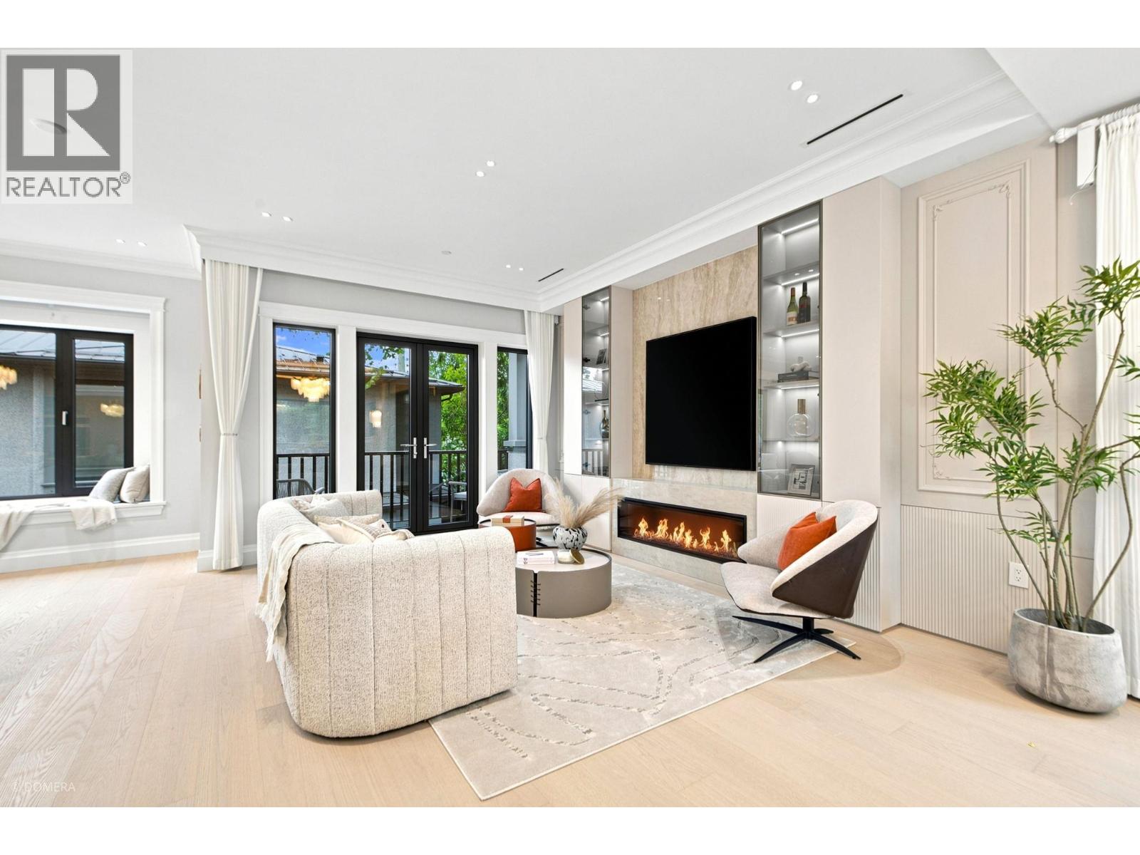 4432 CROWN STREET, Vancouver