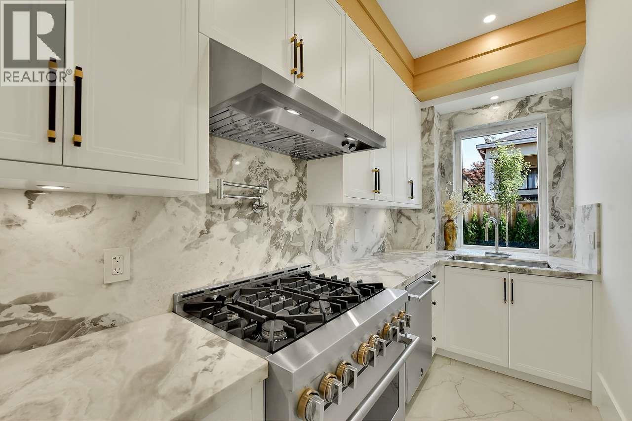 5 Bed, 5 Bath House for Sale in Richmond – 10660 ROSELEA CRESCENT, Richmond – MLS# R3148508 - Image 18