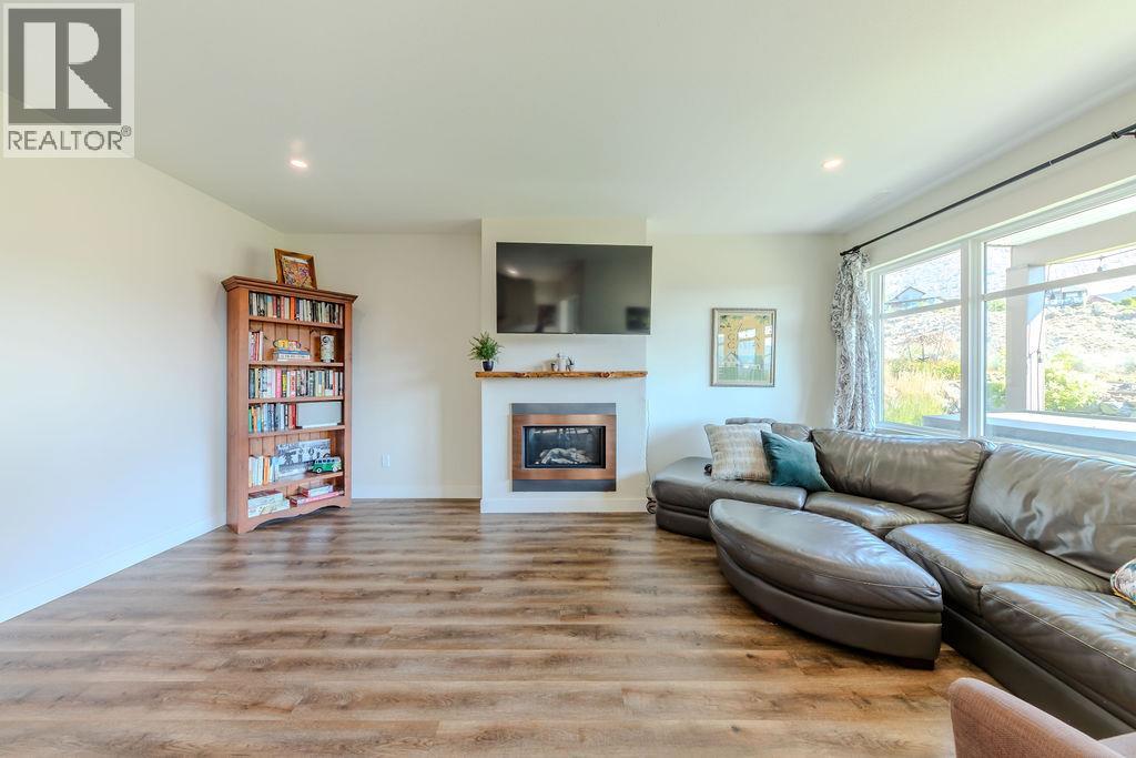 514 POINTE Place - 48