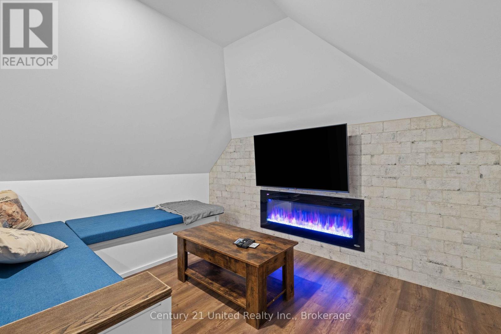 95 MORROW STREET - 21