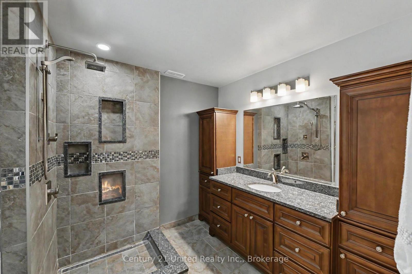 113 SUGARBUSH CRESCENT - 19