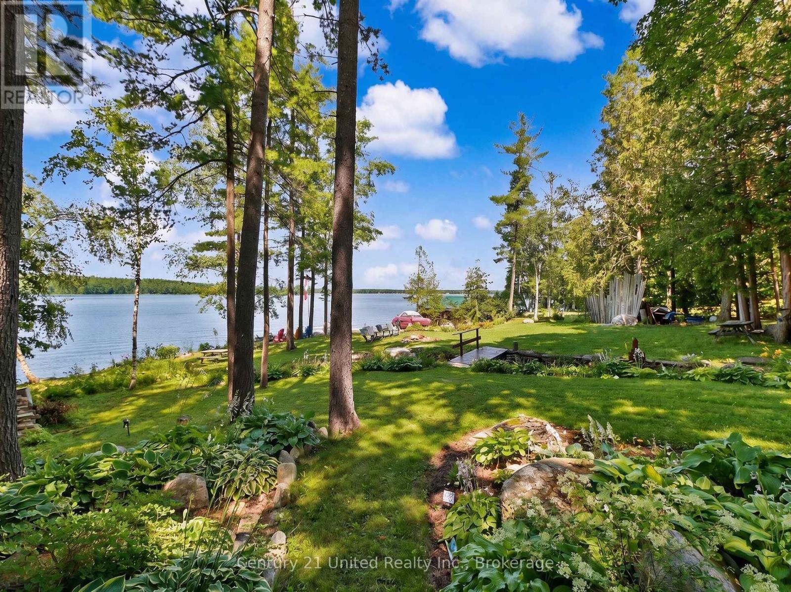 113 SUGARBUSH CRESCENT - 40