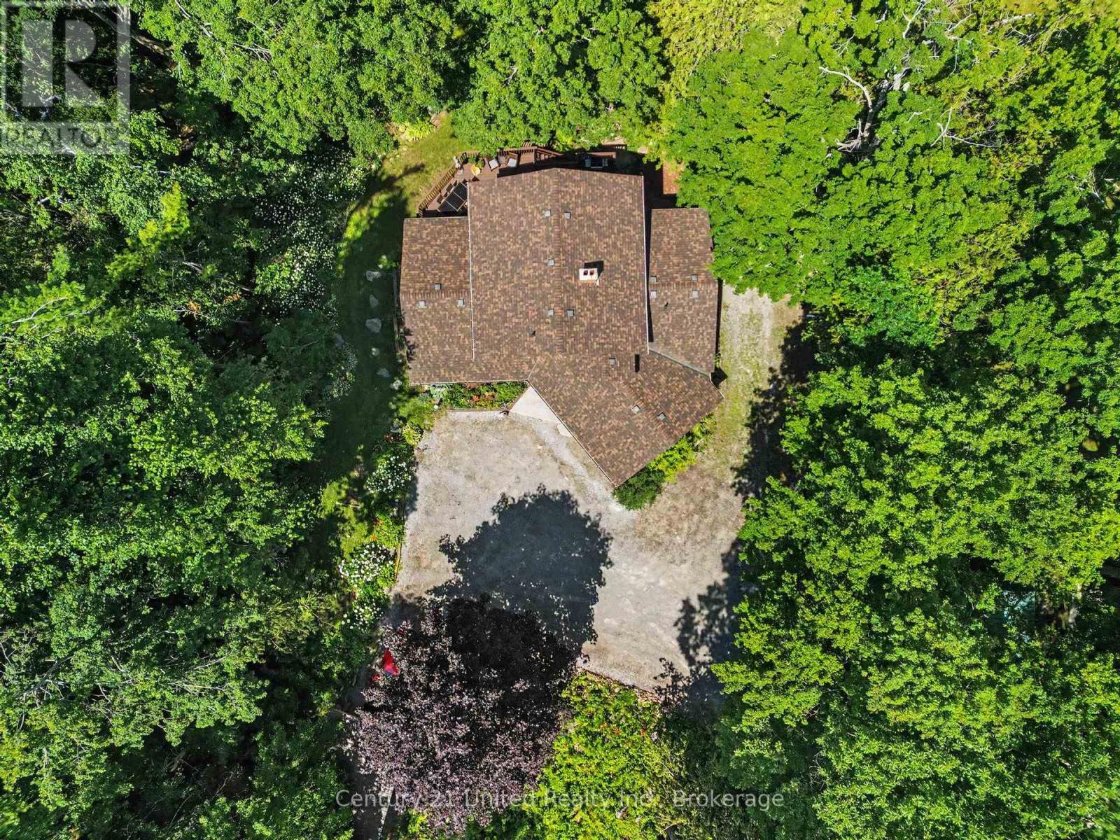 113 SUGARBUSH CRESCENT - 46