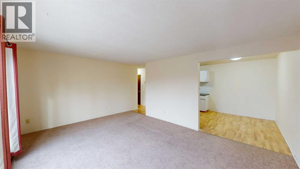 9807 108 Avenue - Photo 6