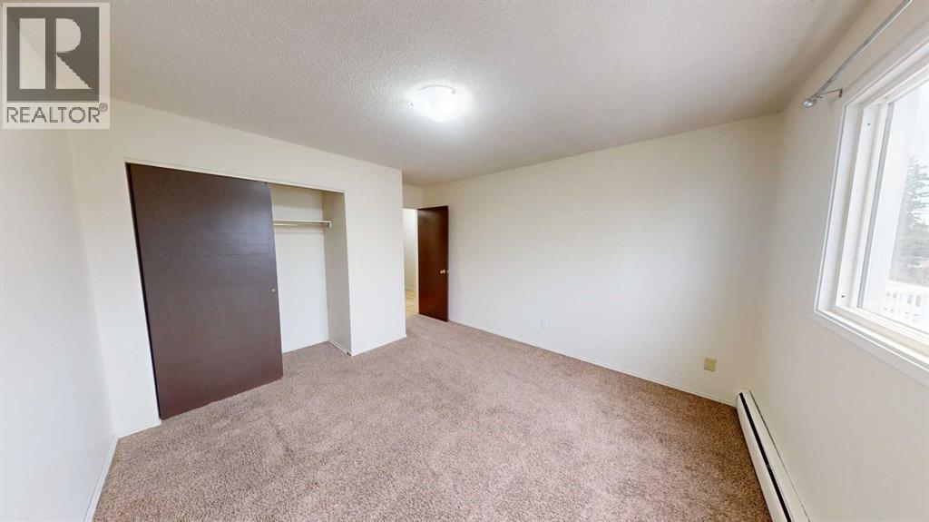 9807 108 Avenue - Photo 7