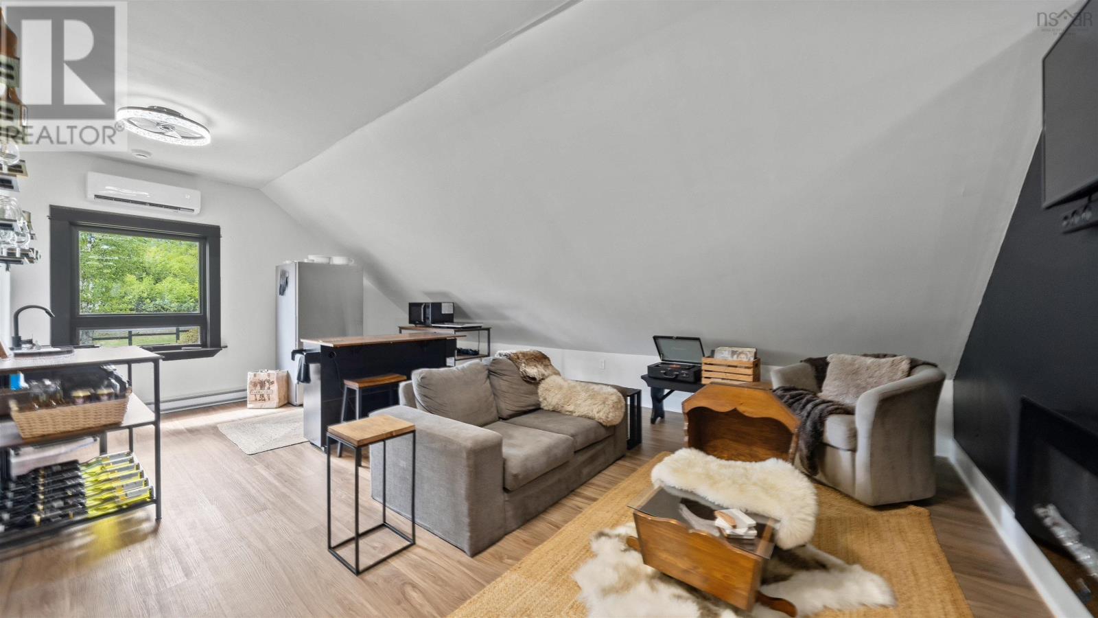 95 FOREST GLADE Road - 9