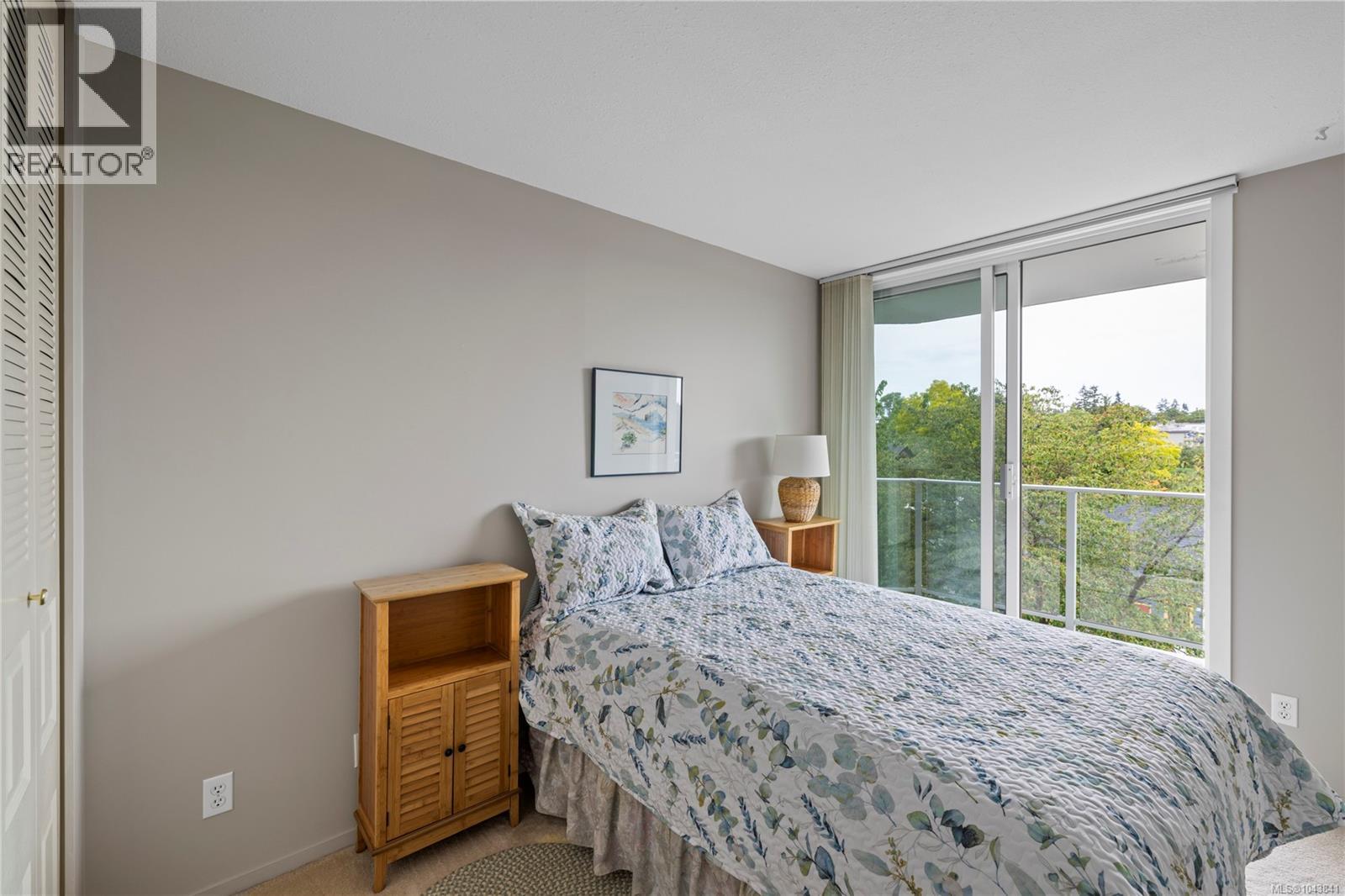 #403 220 Townsite Rd - 23