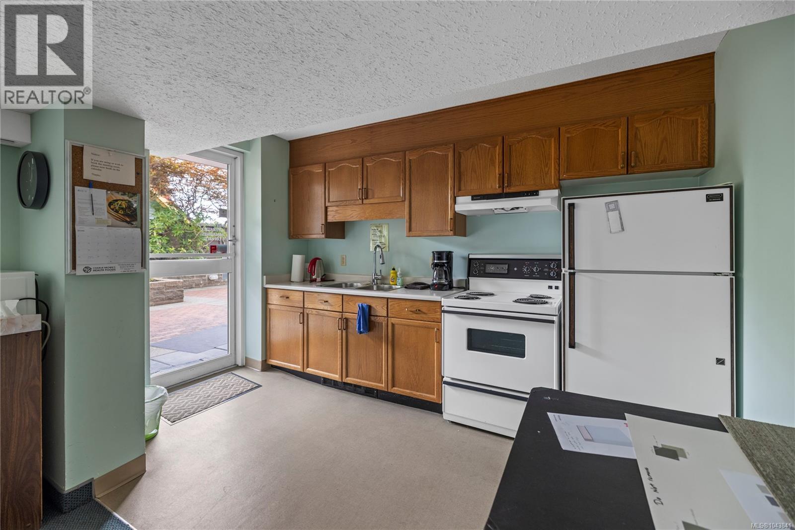 #403 220 Townsite Rd - 28