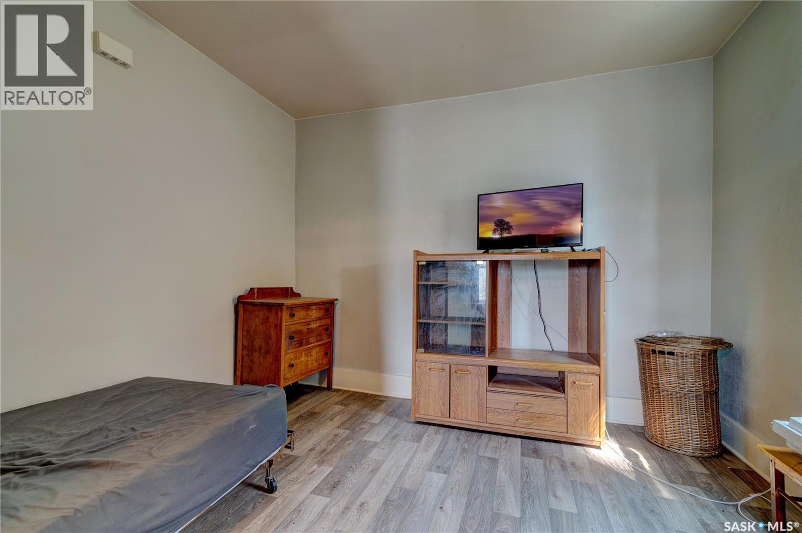 1713 St John STREET - 11