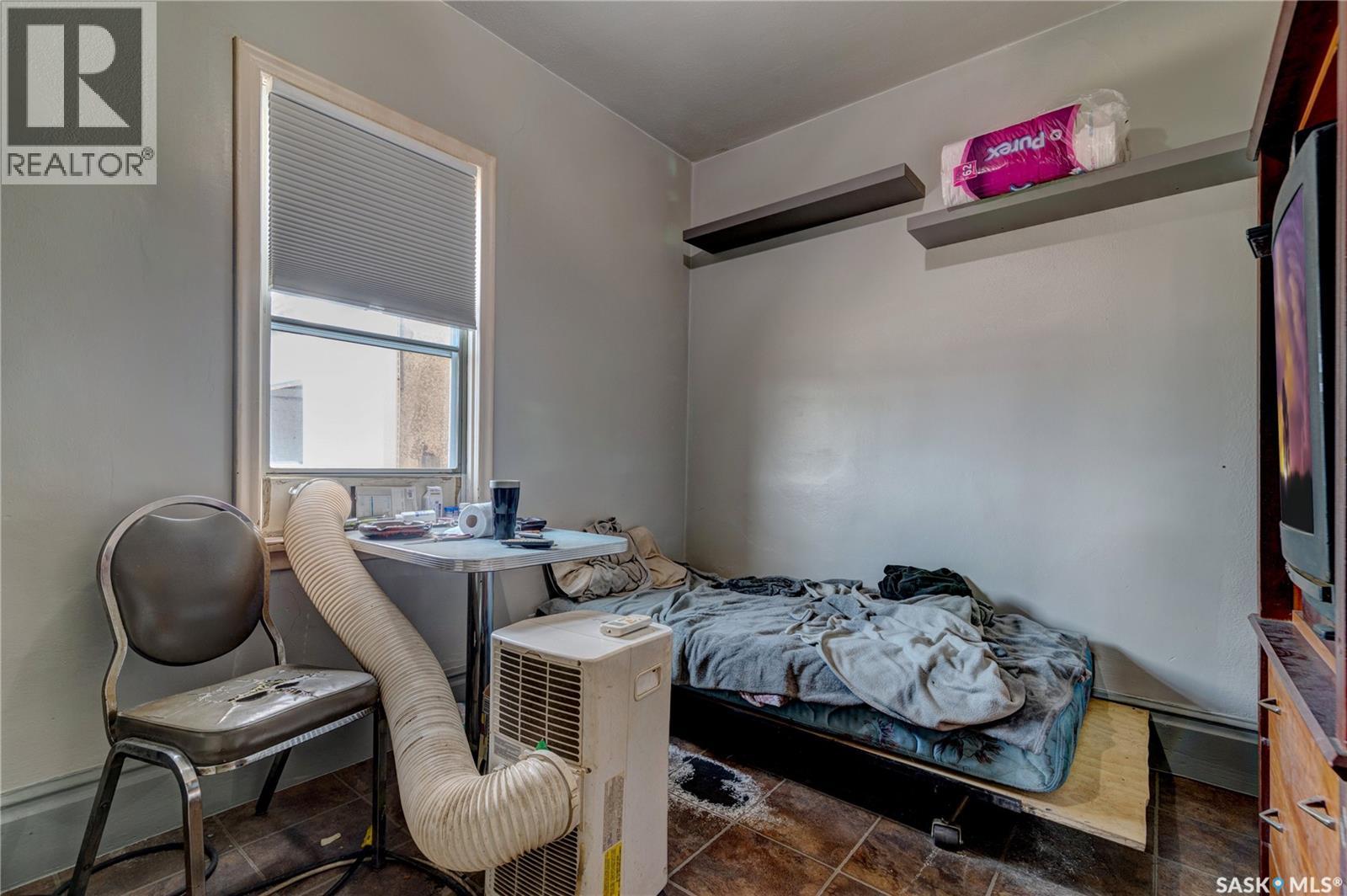 1713 St John STREET - 4