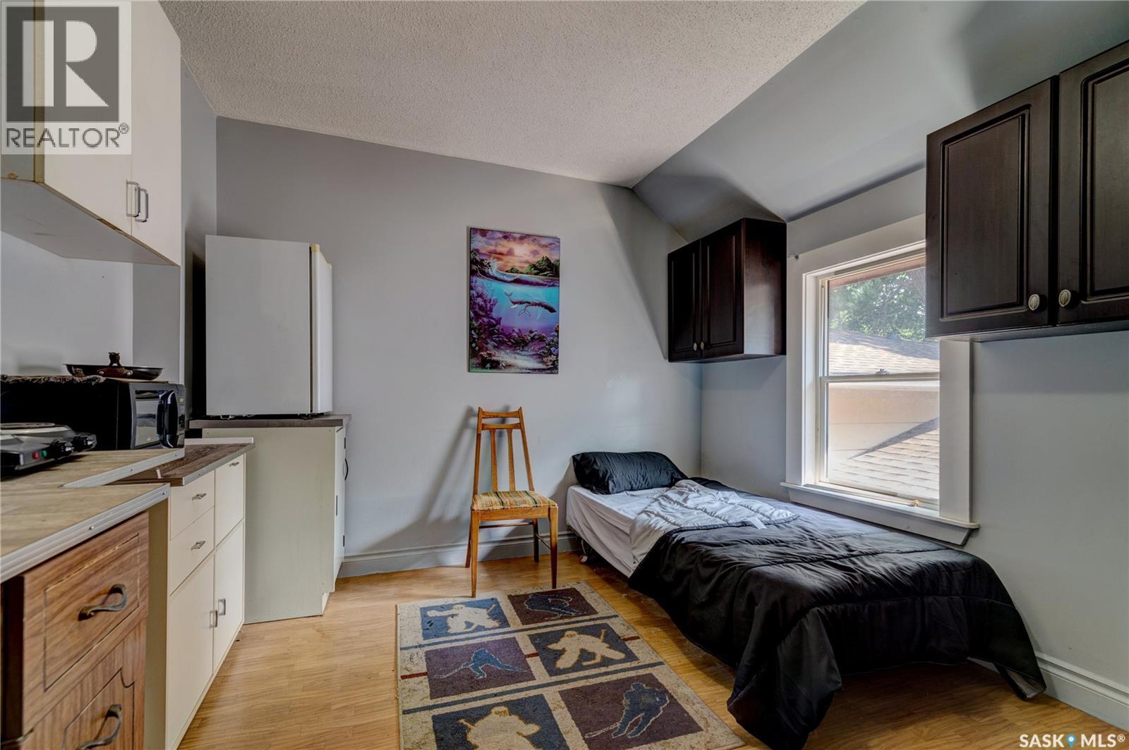 1713 St John STREET - Image 17