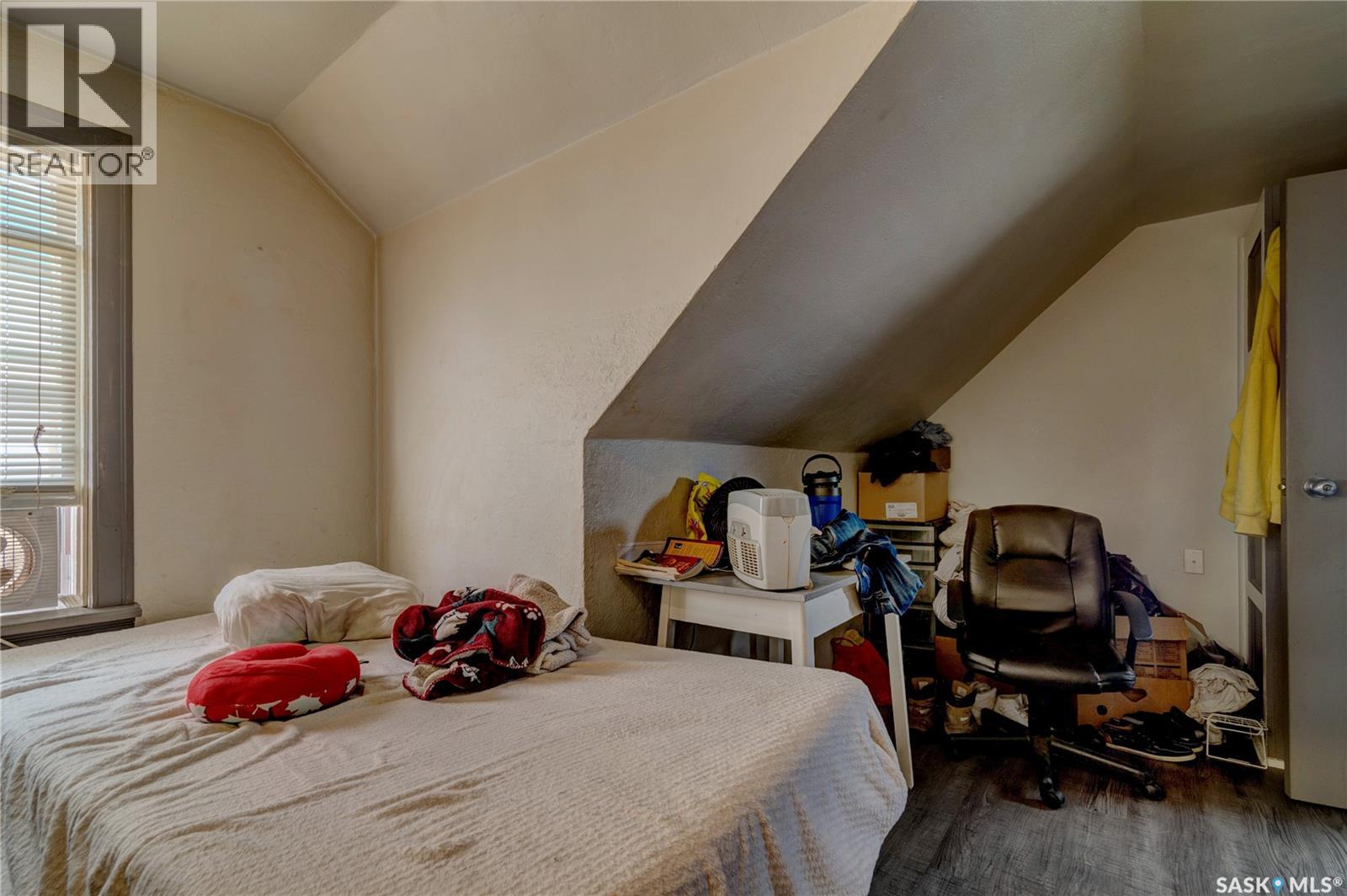 1713 St John STREET - 22