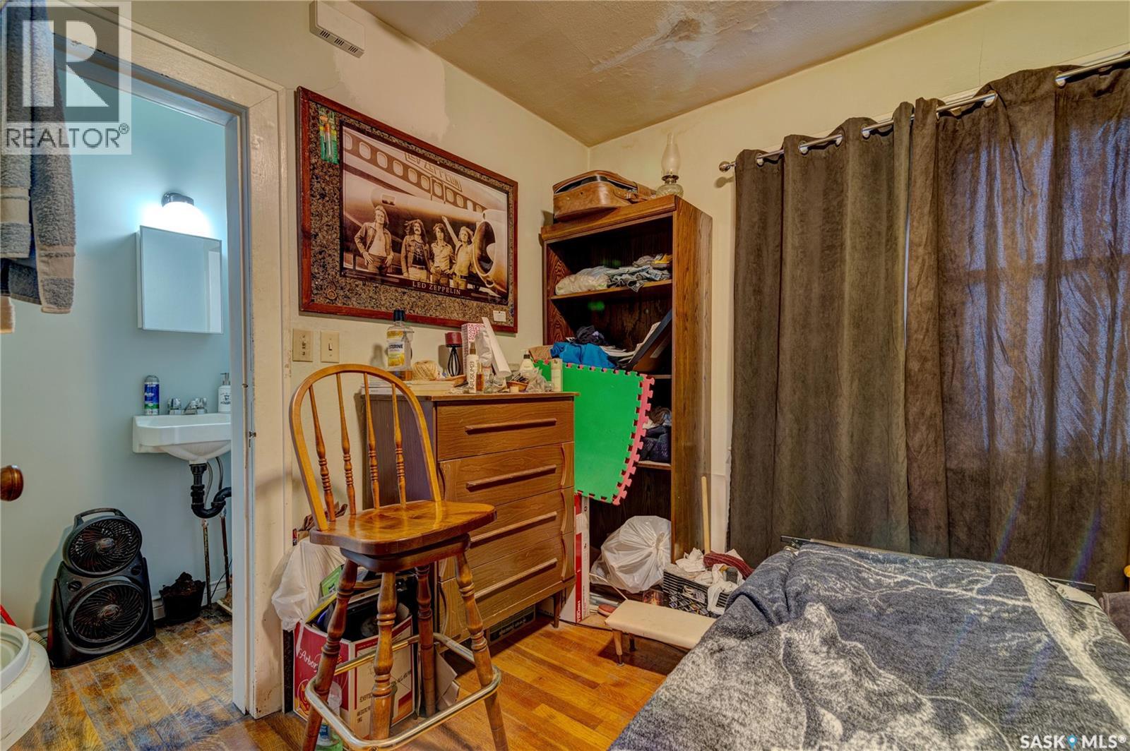 1713 St John STREET - 31