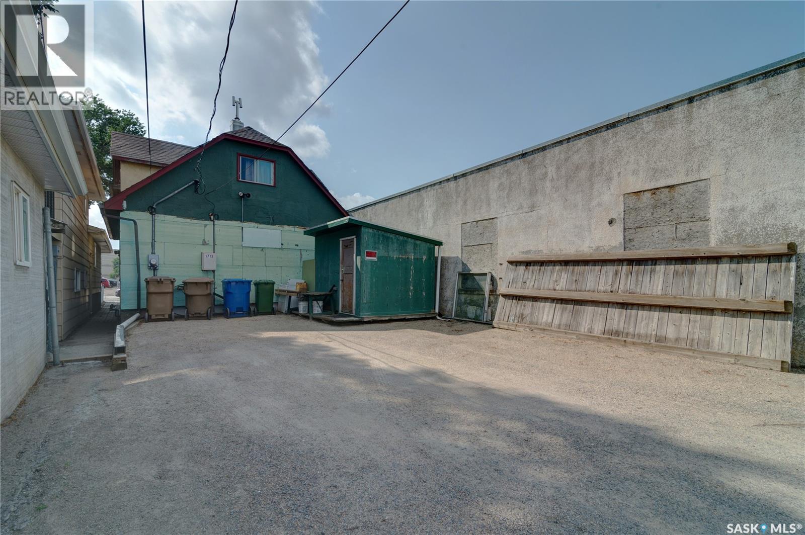 1713 St John STREET - Image 48