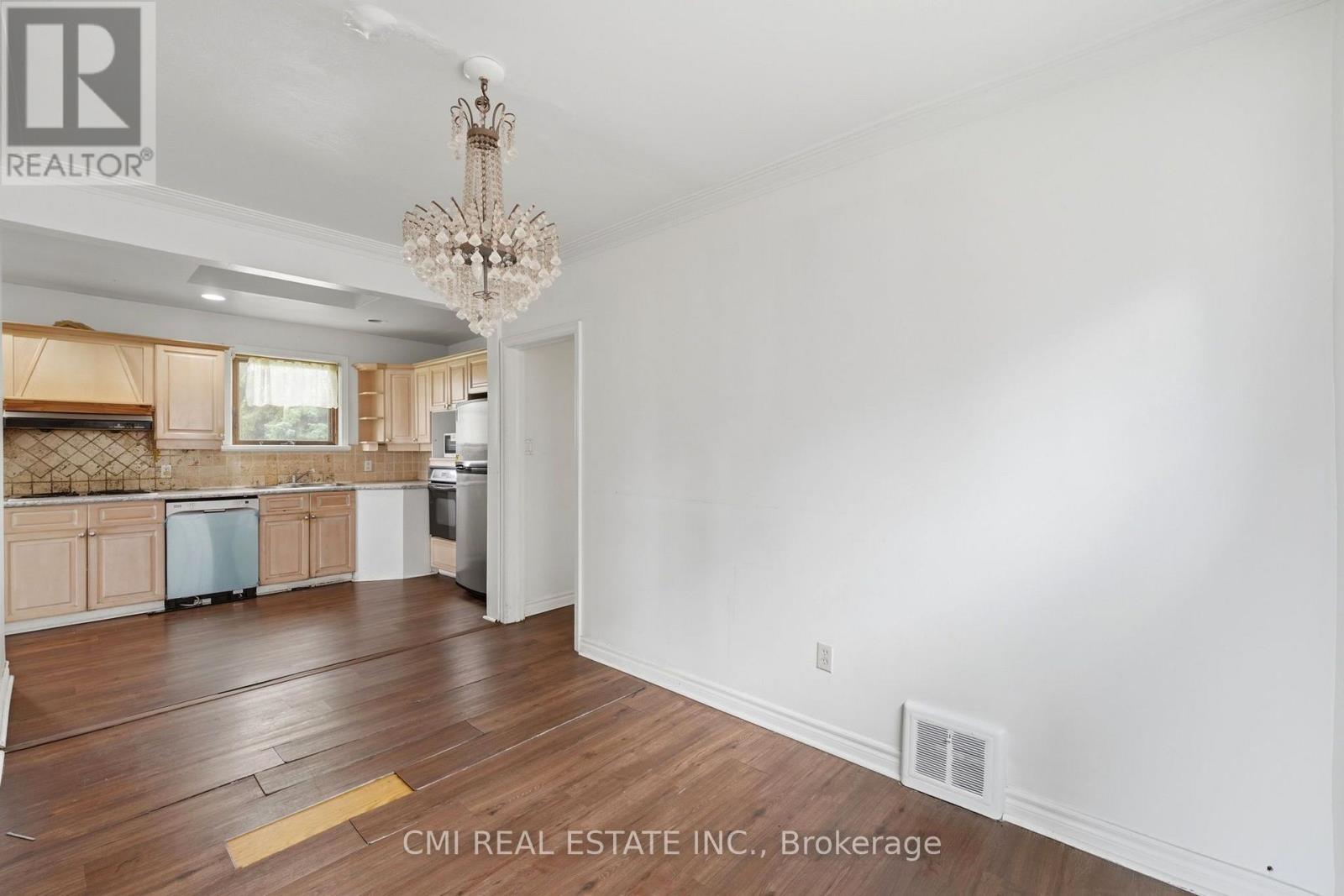 106 FLORA DRIVE - 13