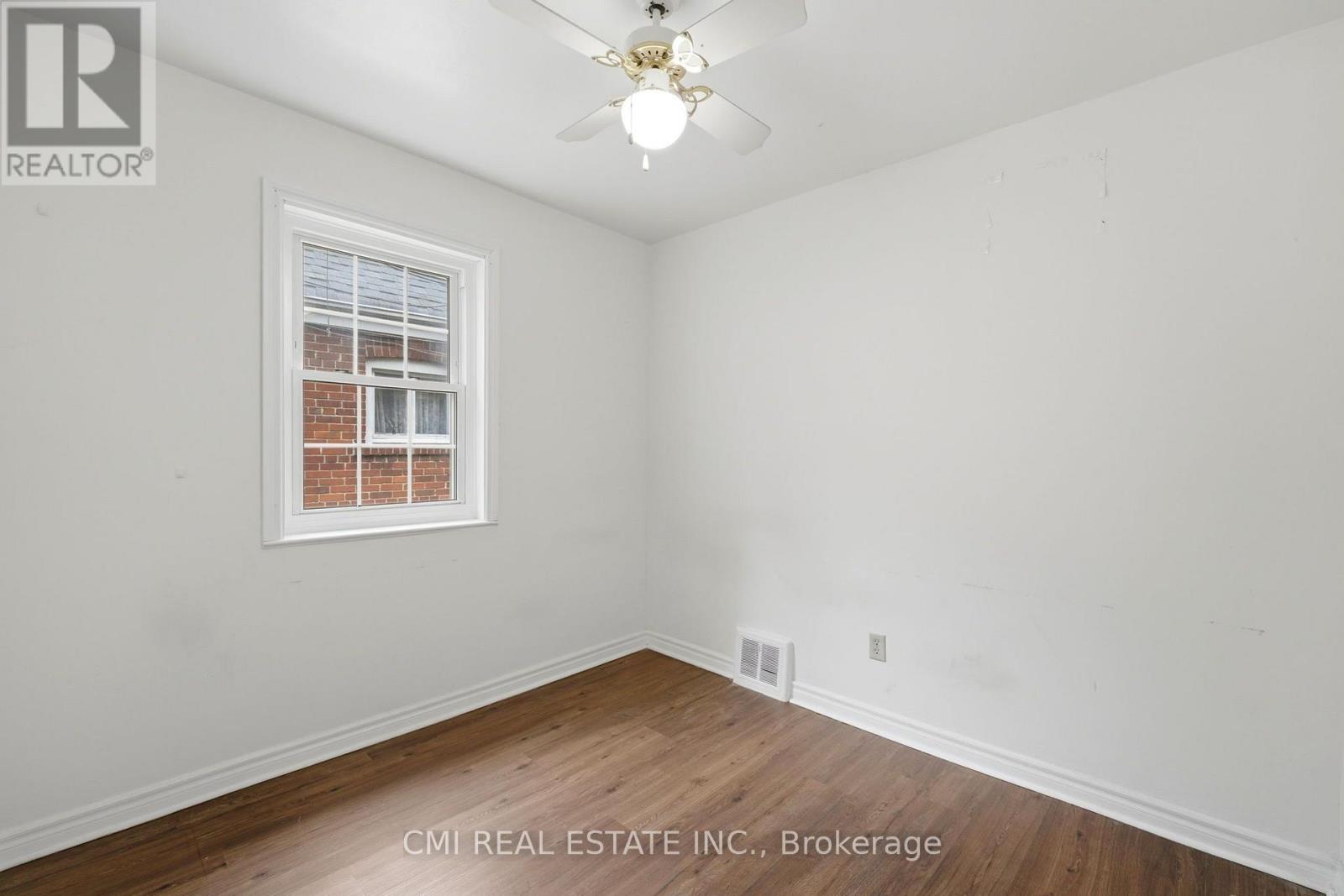 106 FLORA DRIVE - Image 18