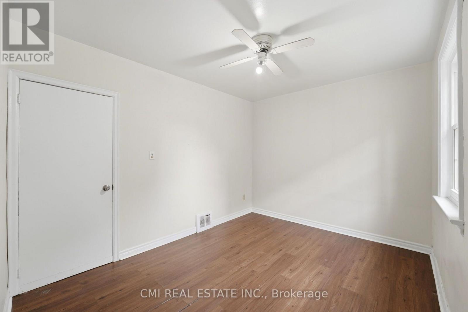 106 FLORA DRIVE - Image 20