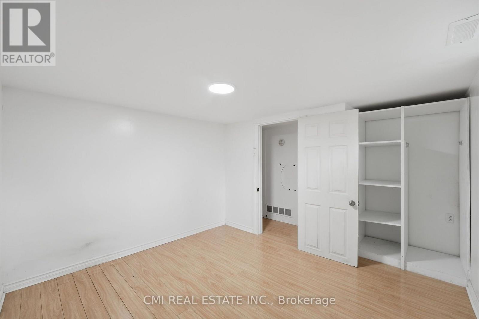 106 FLORA DRIVE - 38