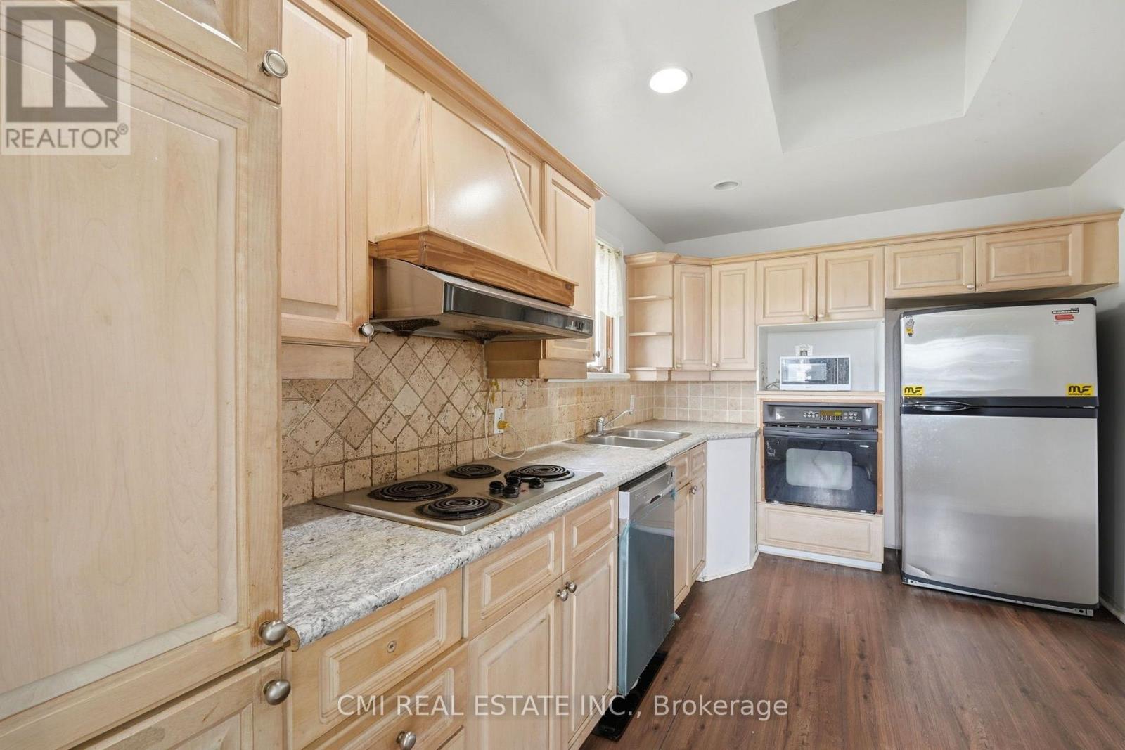 106 FLORA DRIVE - 8