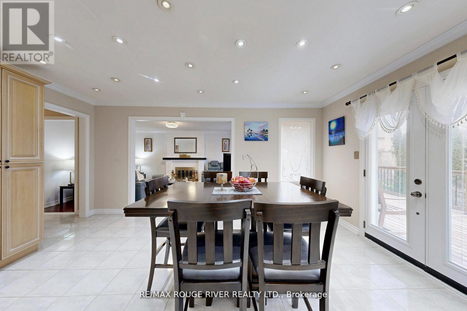 45 ROTHERGLEN ROAD N - Image 16