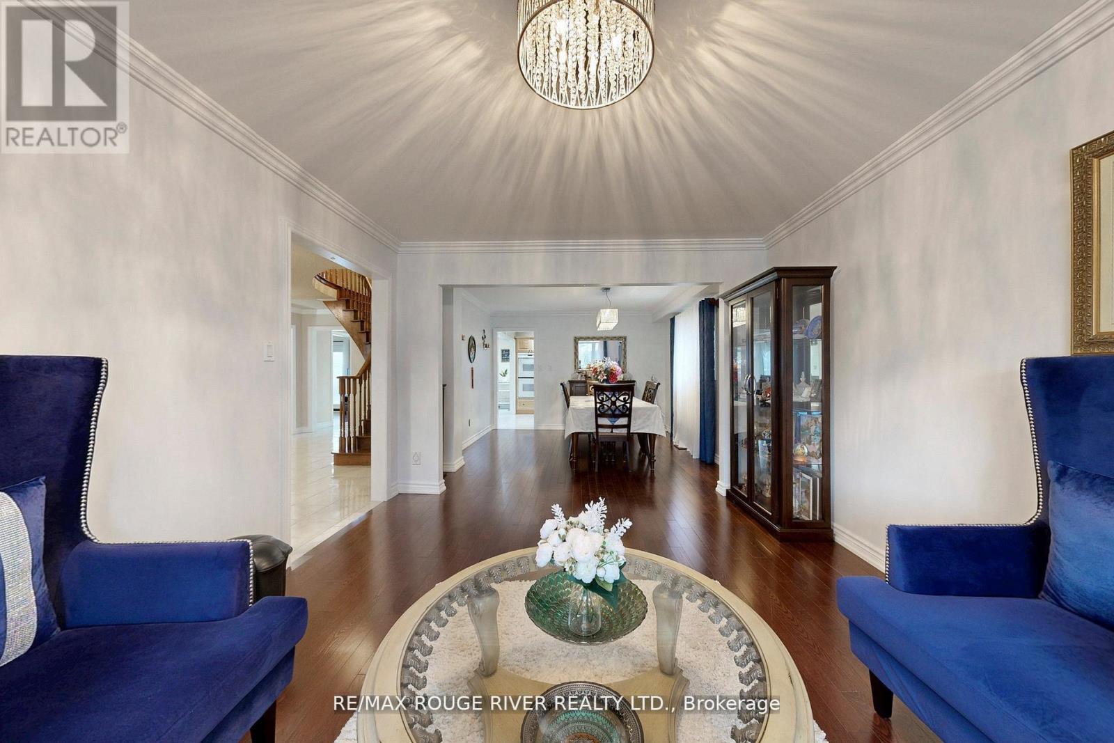 45 ROTHERGLEN ROAD N - Image 4
