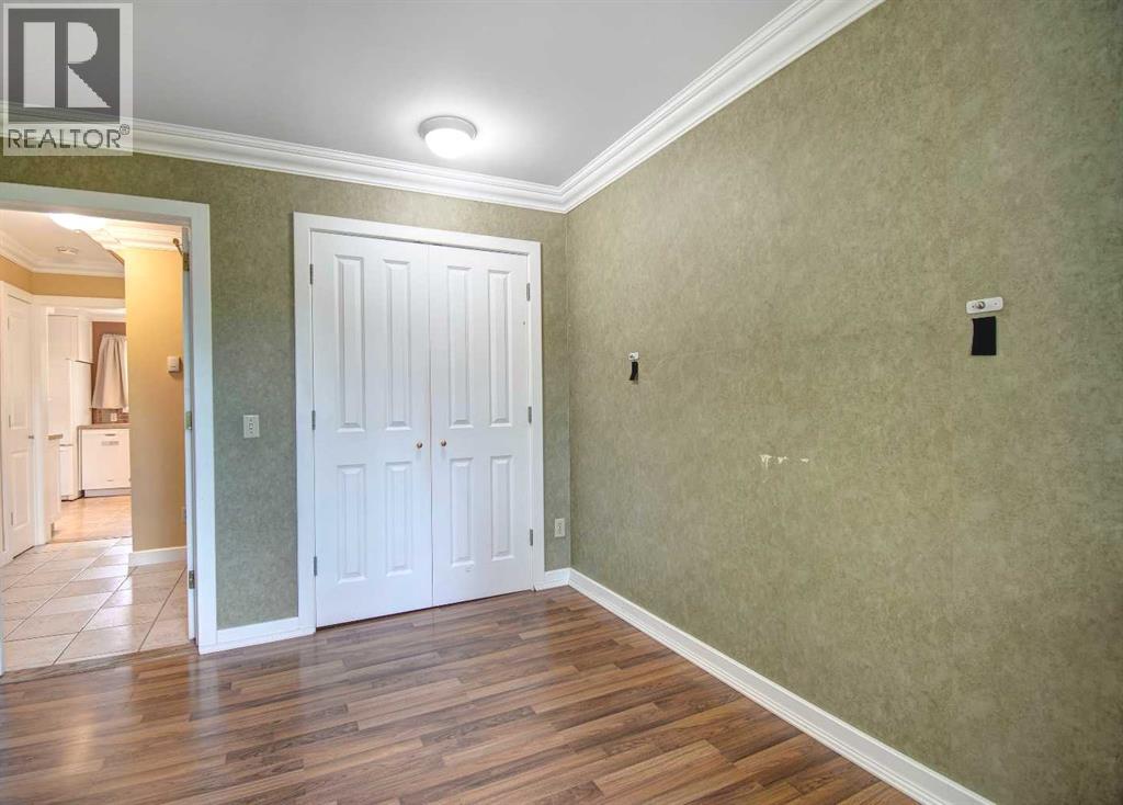 294 Southampton Drive SW - 16