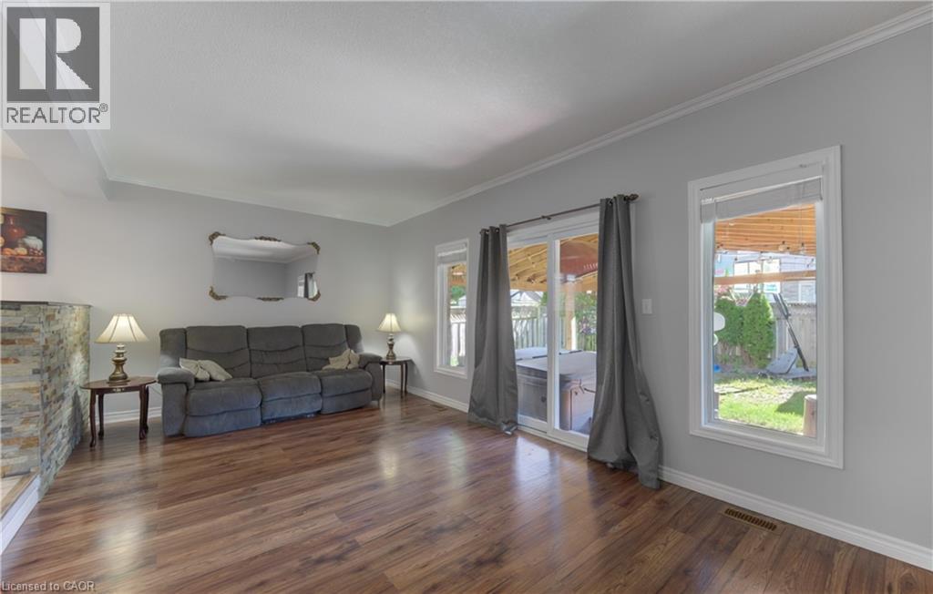 39 CHANTILLY Street - Image 16