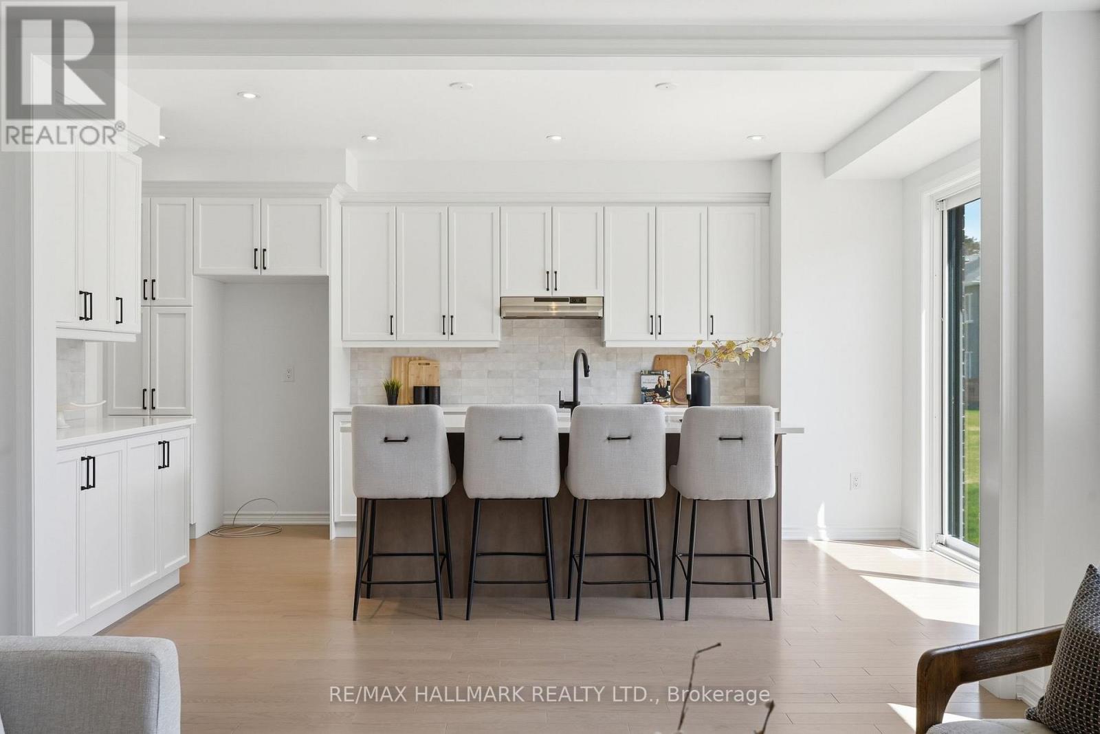 621 MIKA STREET - 12