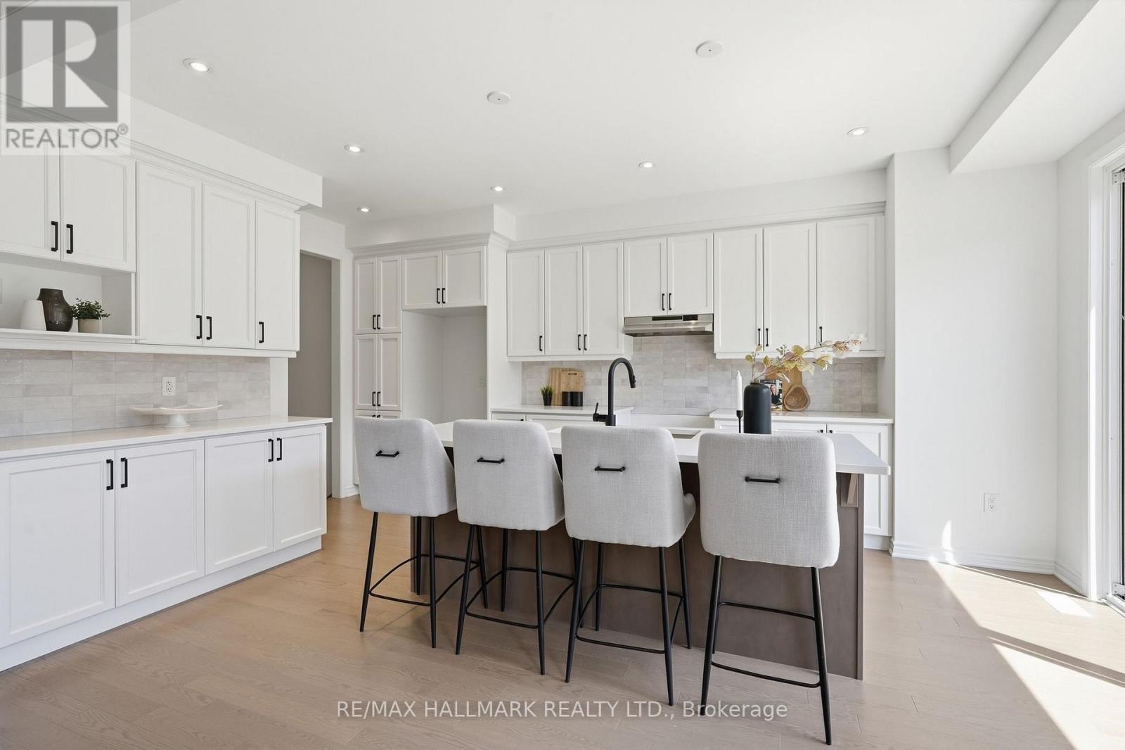 621 MIKA STREET - 13