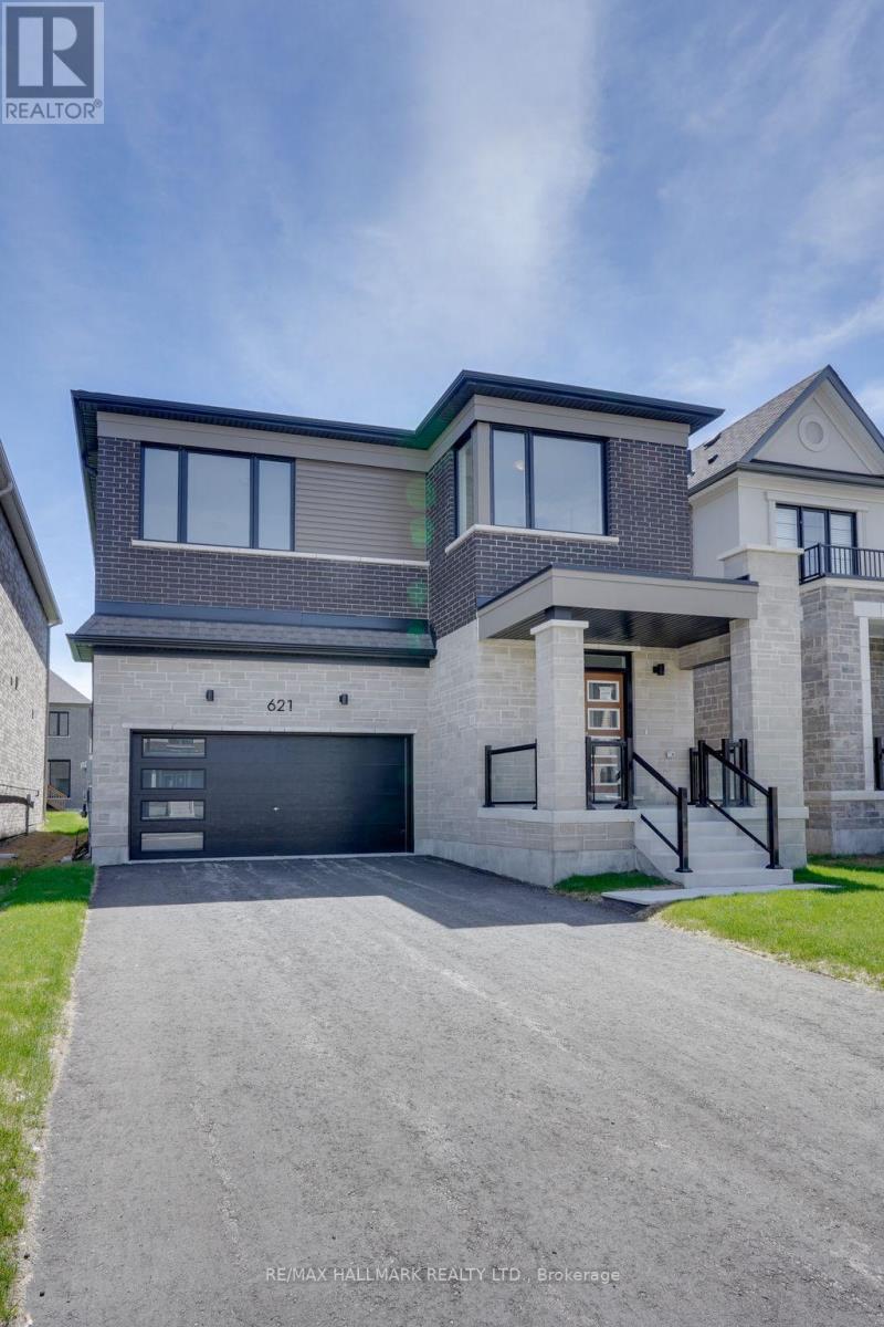 621 MIKA STREET - 3