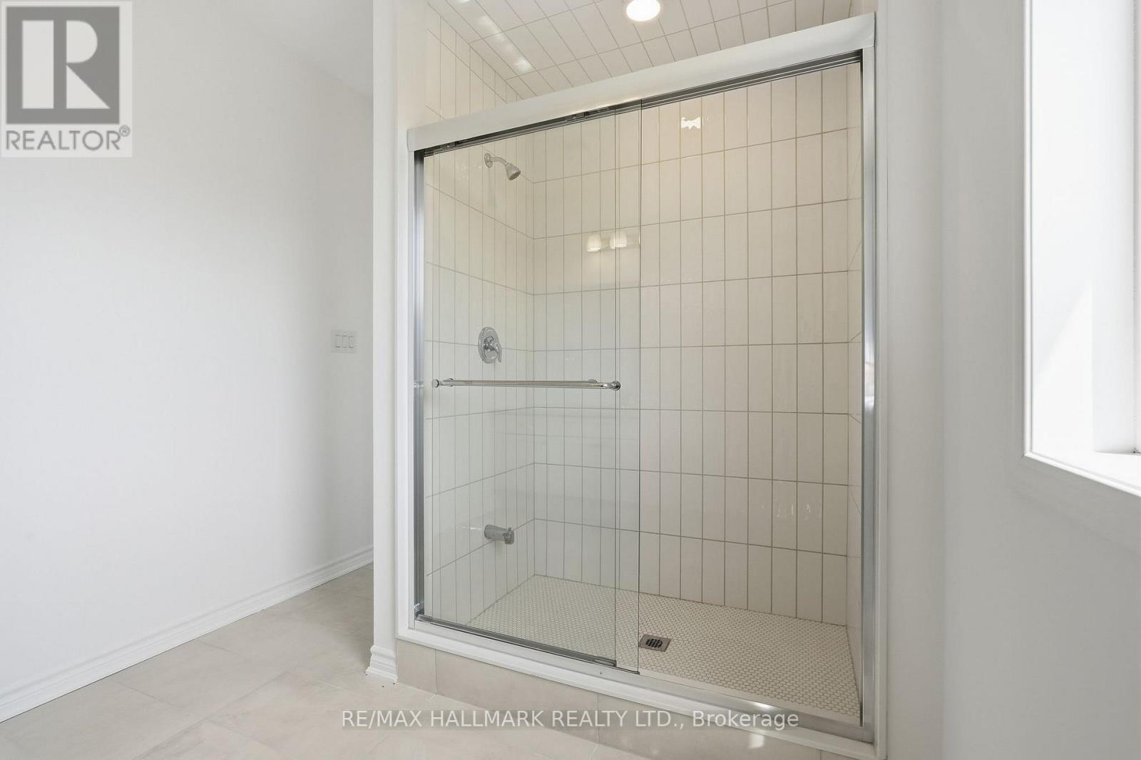 621 MIKA STREET - 35