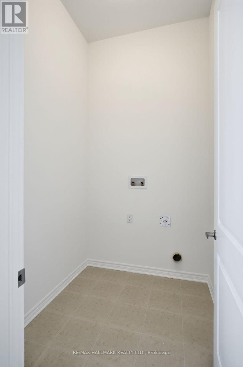 621 MIKA STREET - 37