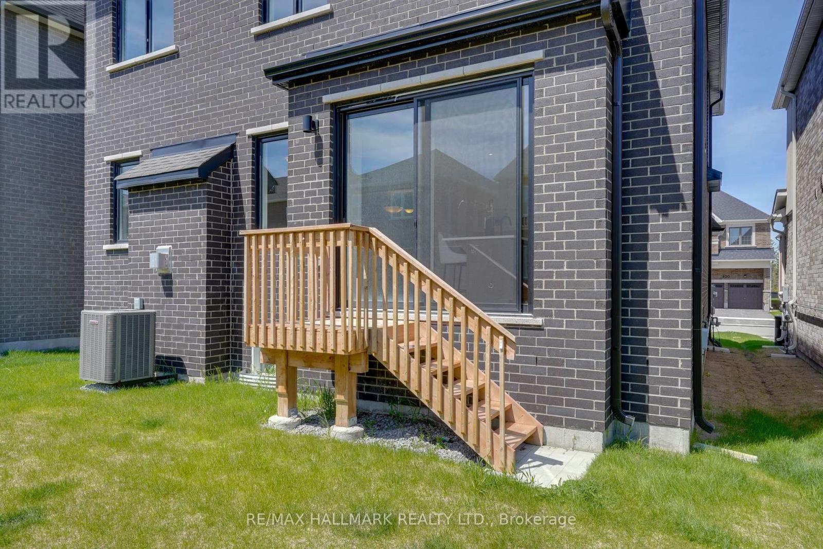 621 MIKA STREET - 41