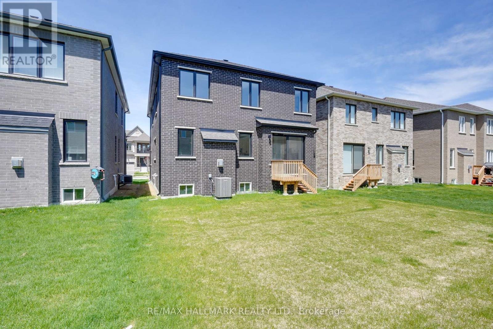 621 MIKA STREET - 42