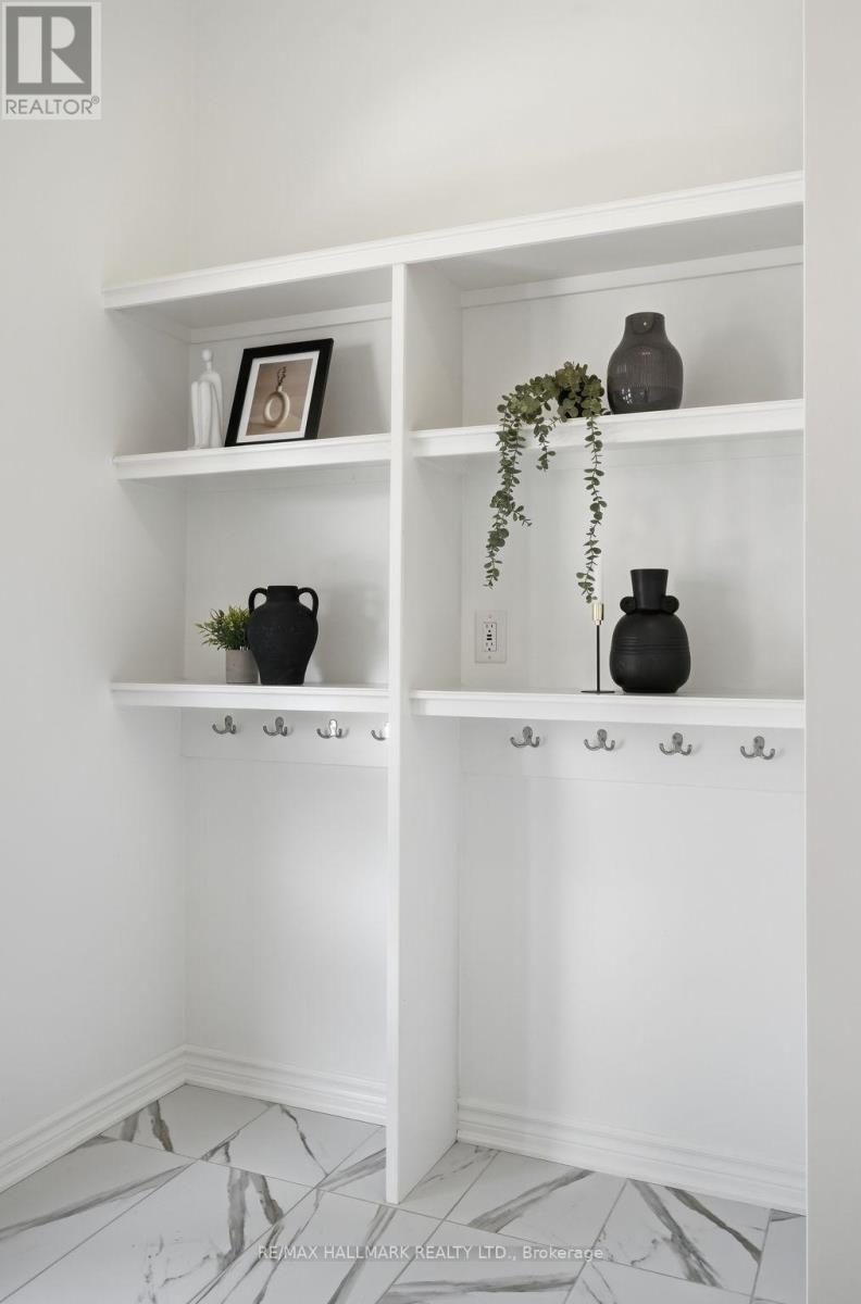 621 MIKA STREET - 6