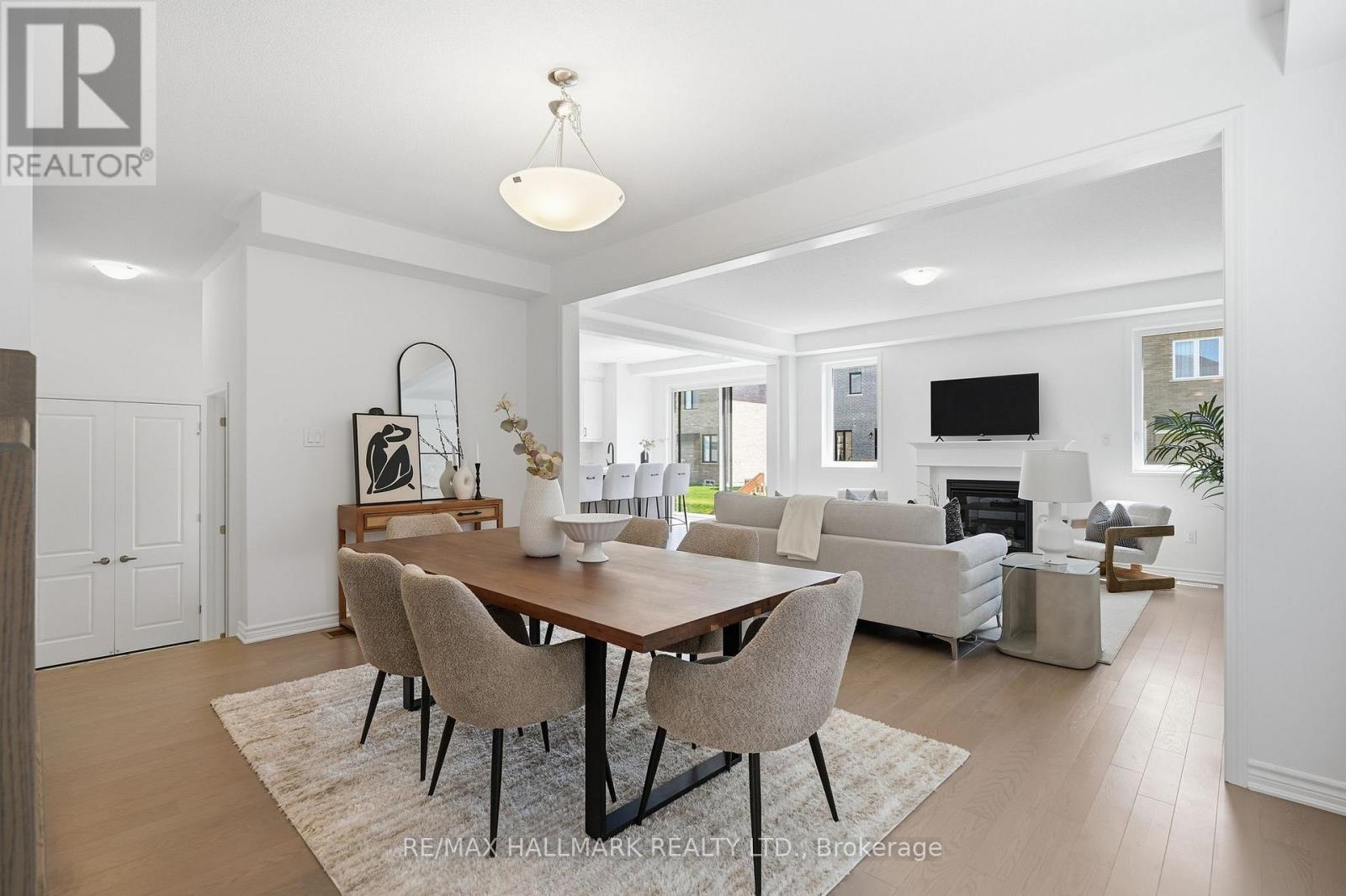 621 MIKA STREET - 8