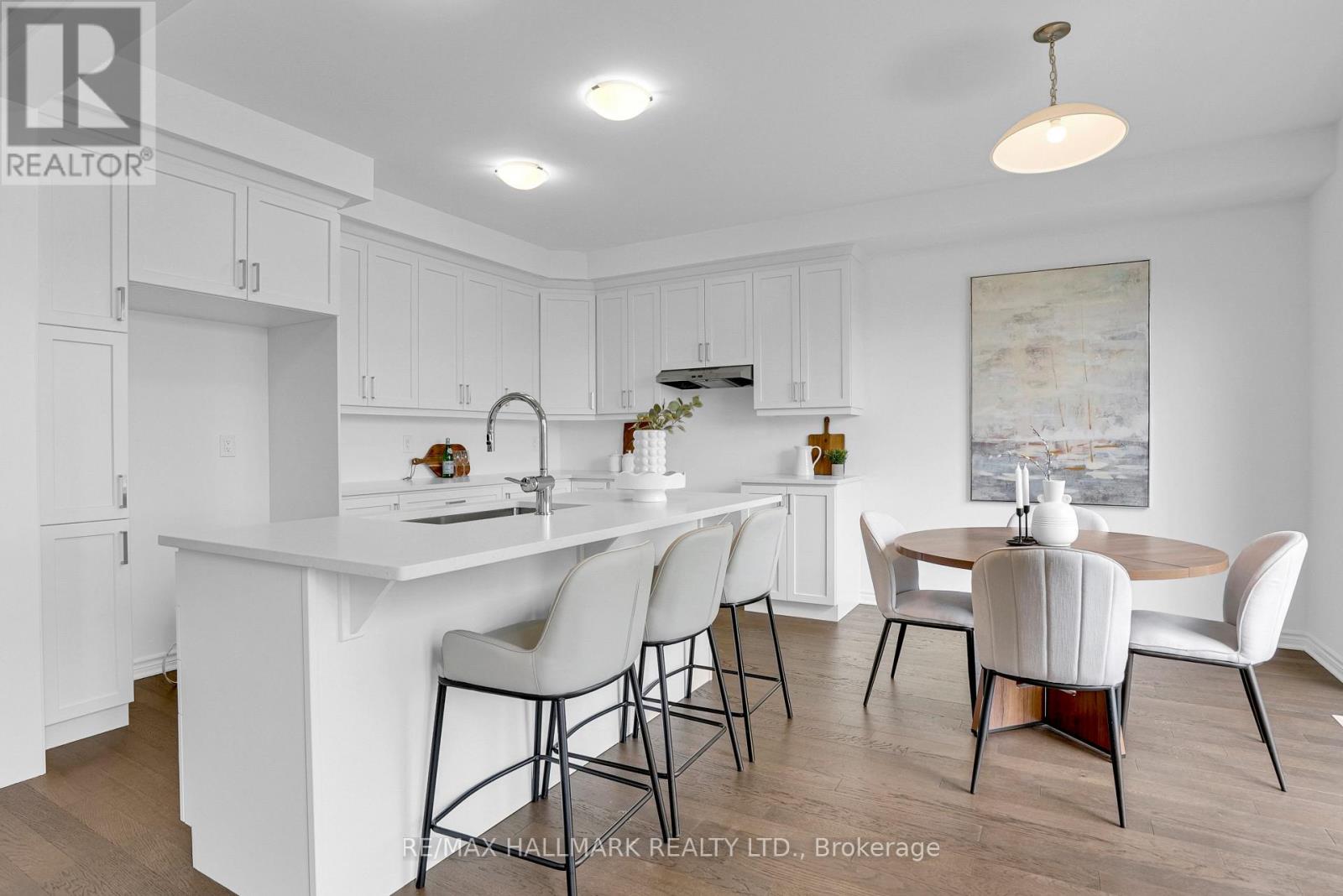 539 MIKA STREET - 12