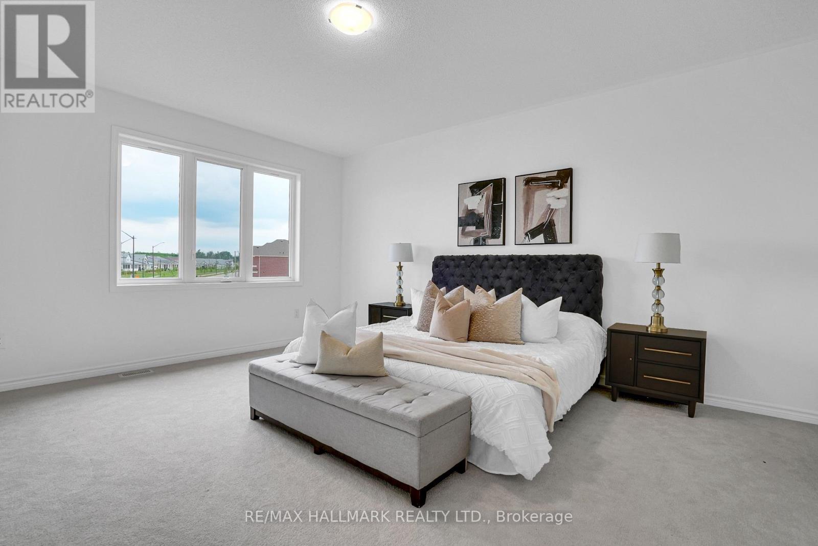539 MIKA STREET - 22