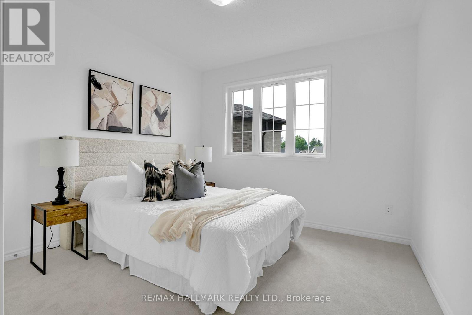 539 MIKA STREET - 28