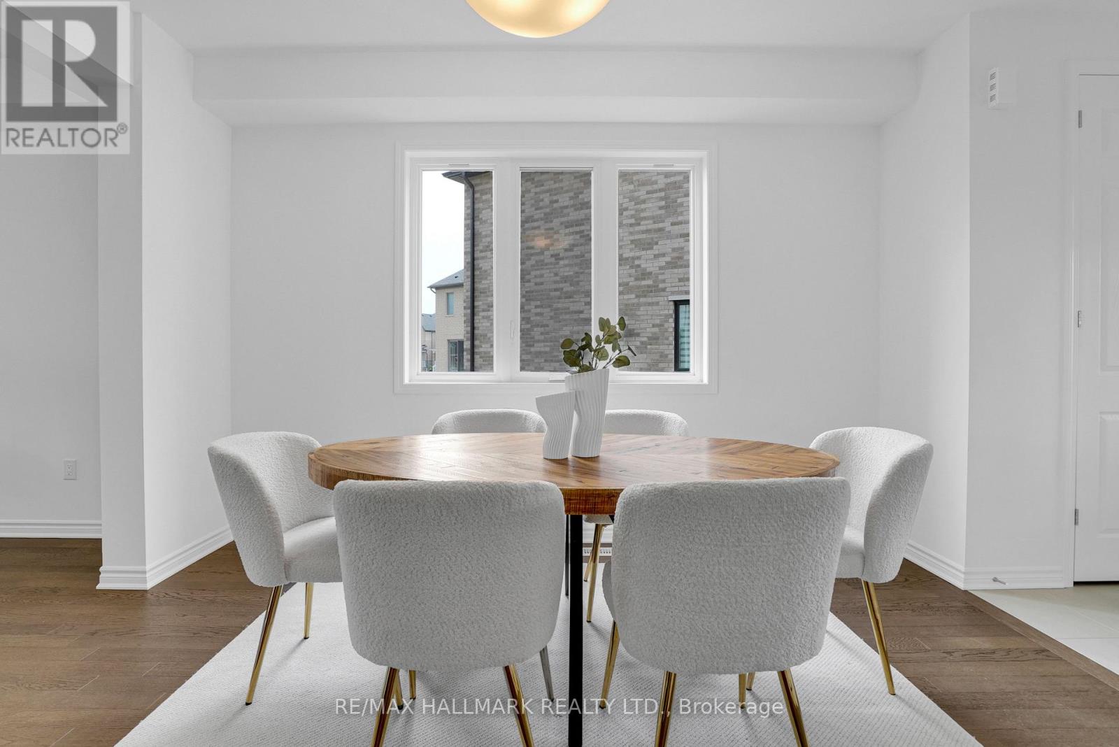 539 MIKA STREET - 9