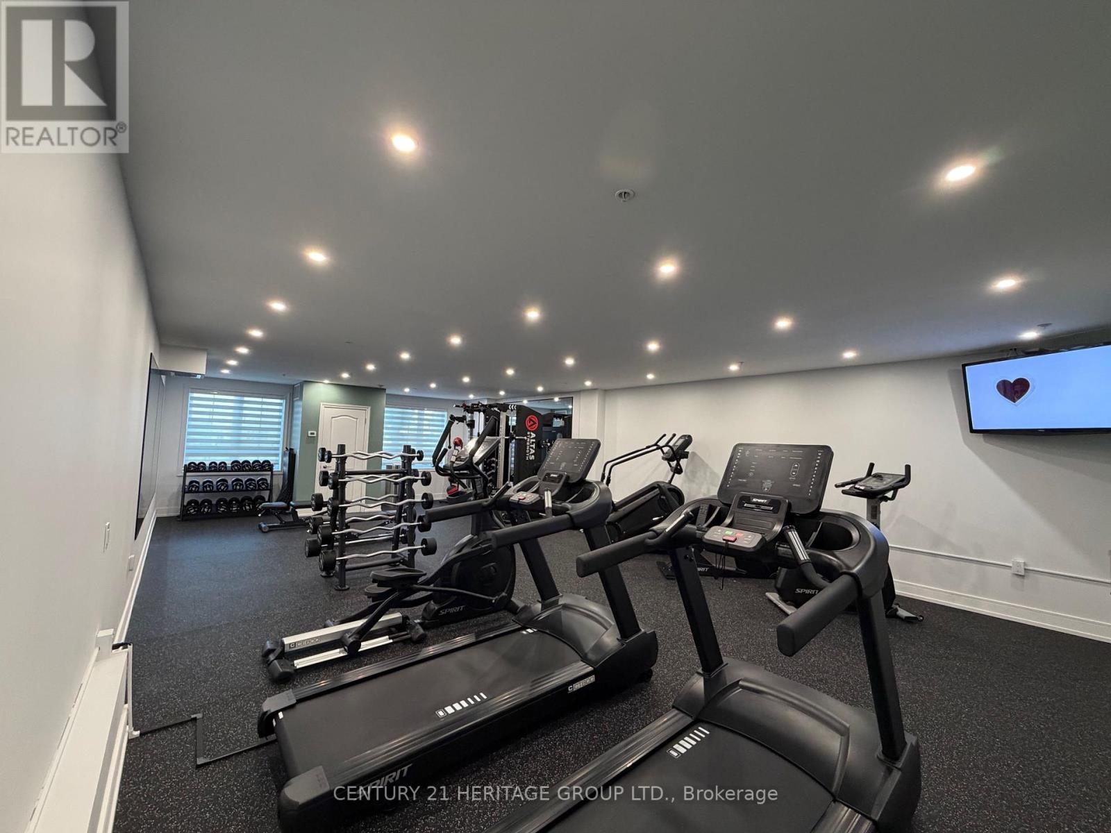 #214 112 SIMCOE ROAD - 31