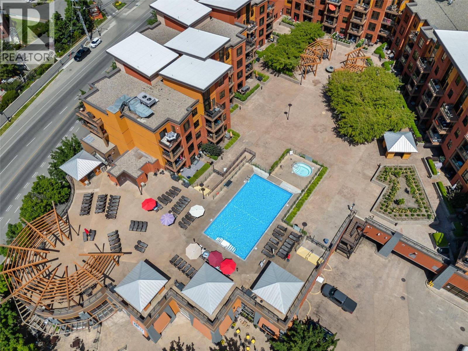 338 654 Cook Road, Kelowna