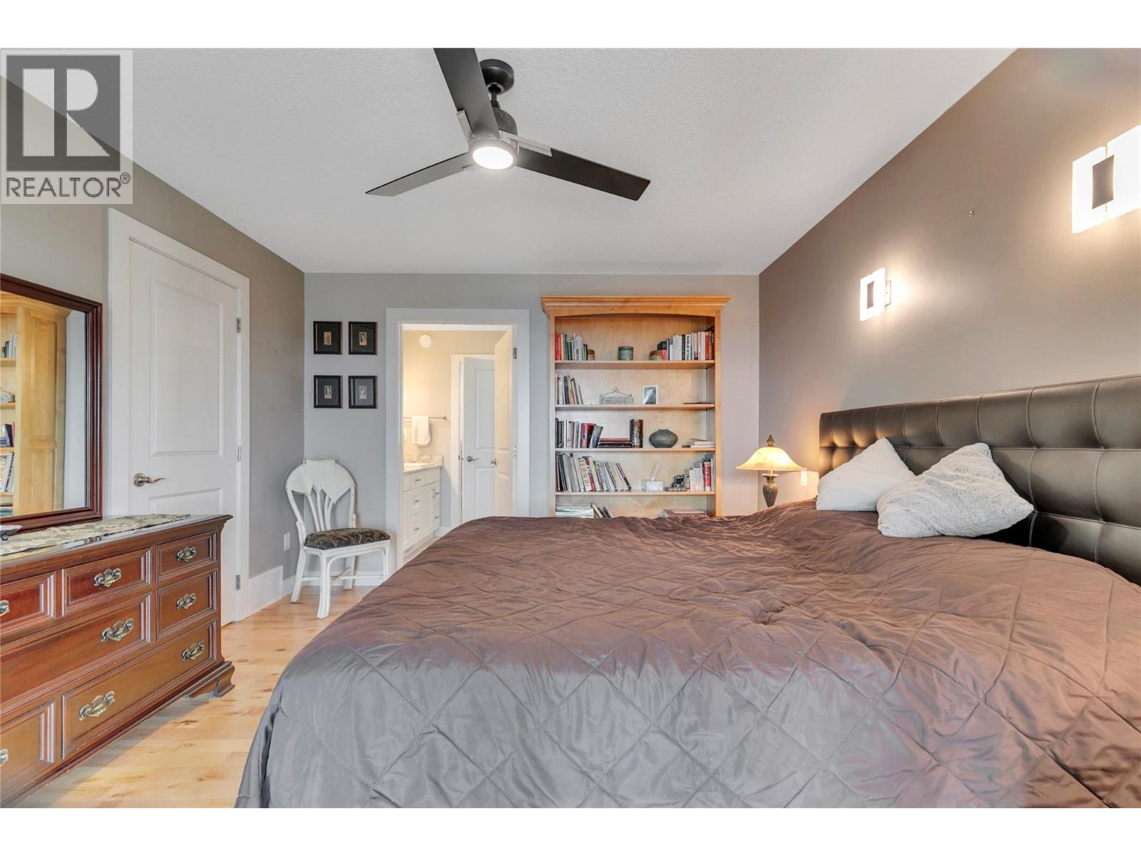 1415 WOLF WAY Road - 22