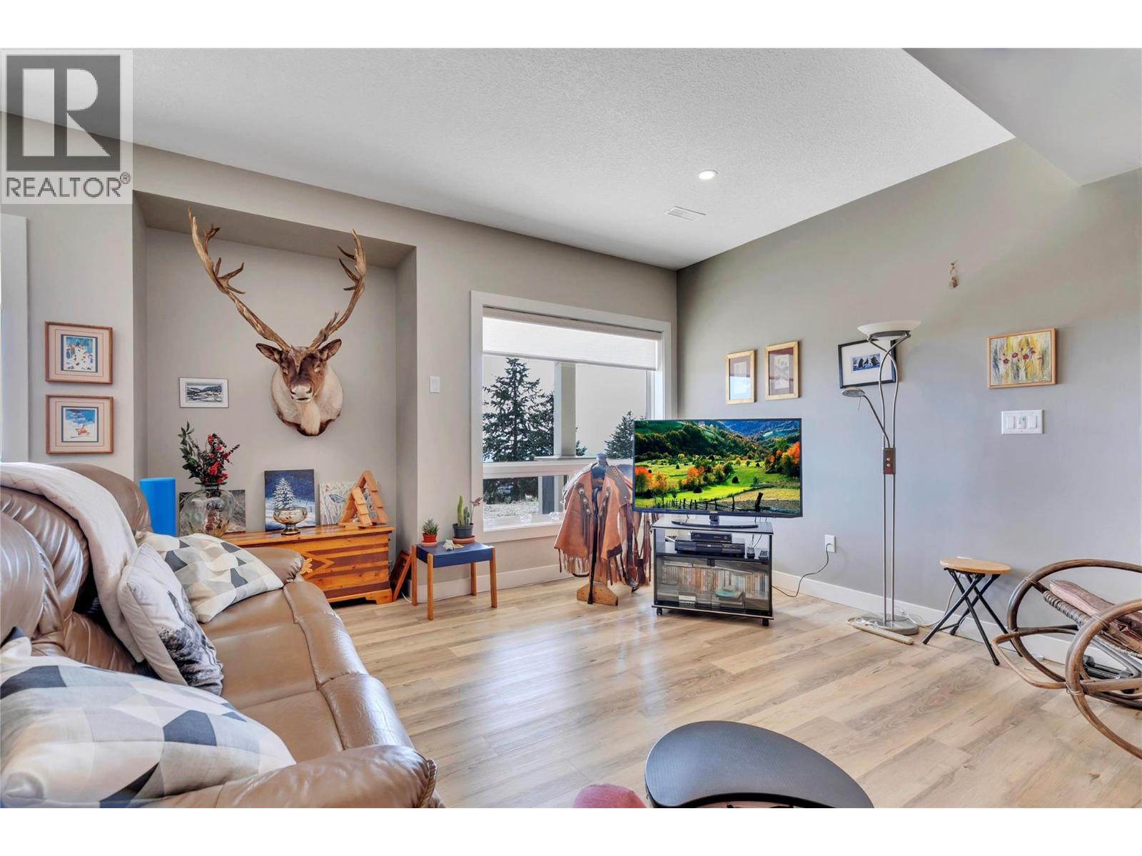 1415 WOLF WAY Road - 44