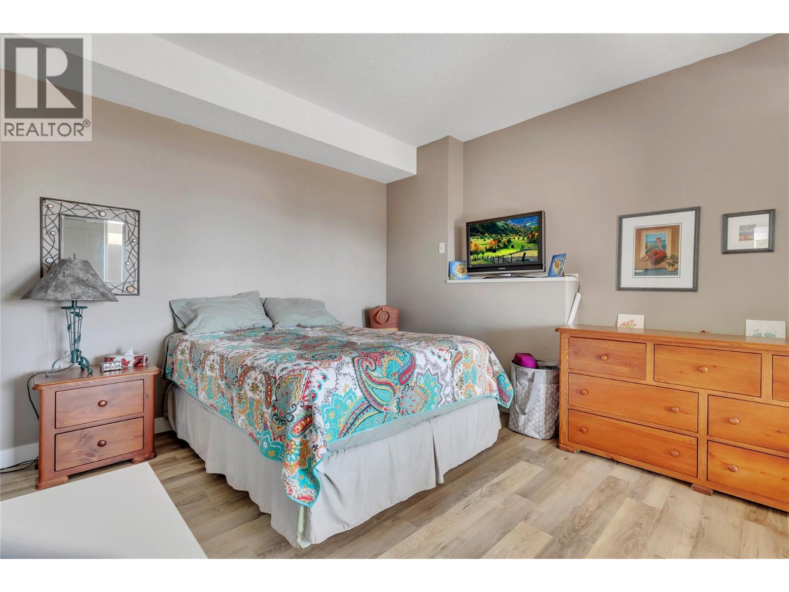 1415 WOLF WAY Road - 50