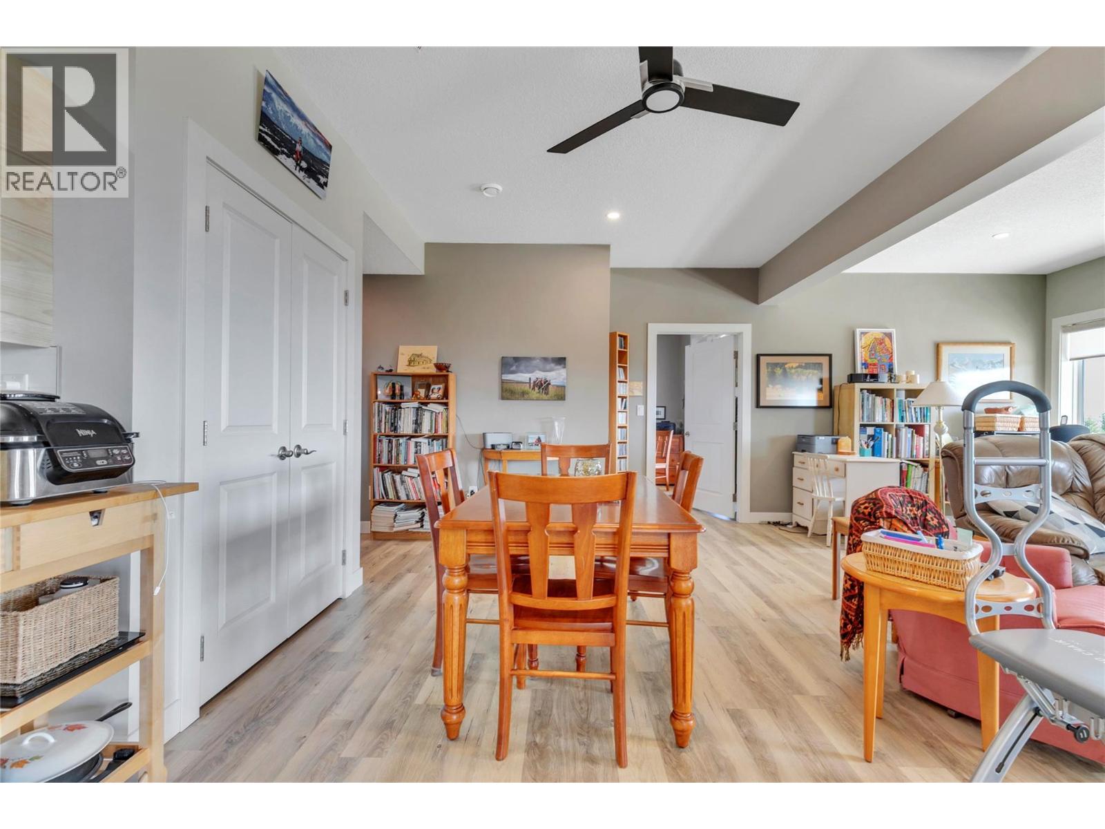 1415 WOLF WAY Road - 46