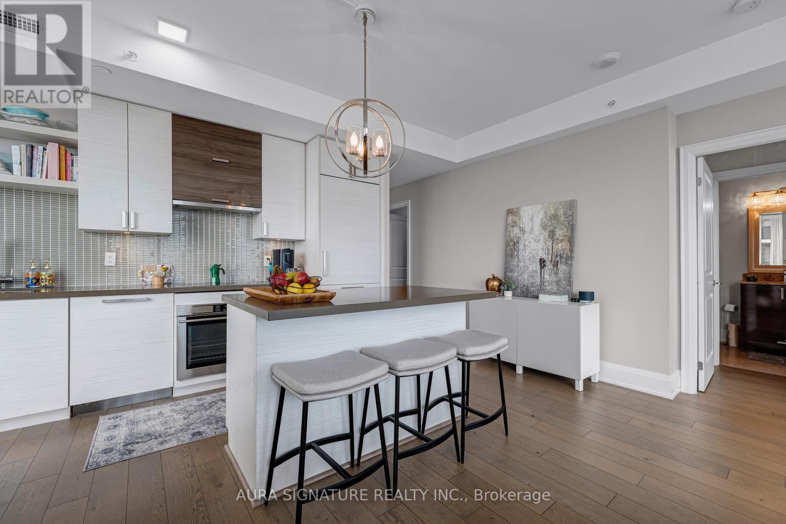#1004 59 ANNIE CRAIG DRIVE - 7
