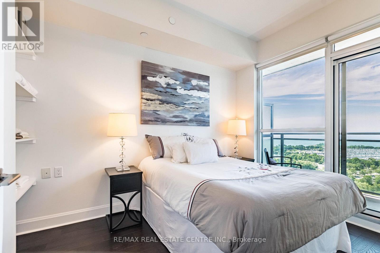 #2102 33 SHORE BREEZE DRIVE - Image 7